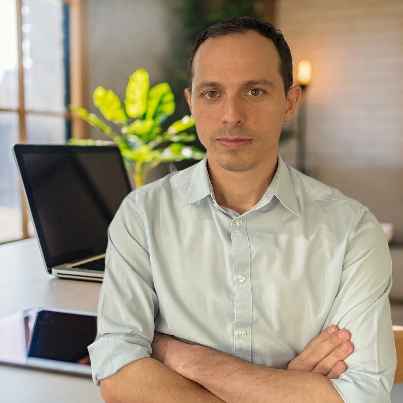 Valentin Avram — Fondator Hello Web